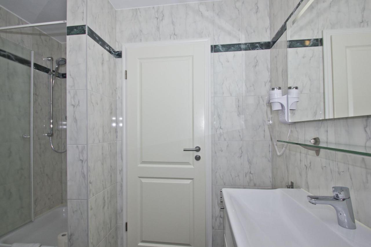 Mit Meerblick Und Balkon, Gratis Nutzung Vom Ahoi Erlebnisbad Und Sauna In Sellin - Meeresblick Fewo 33 Goehren  Kültér fotó